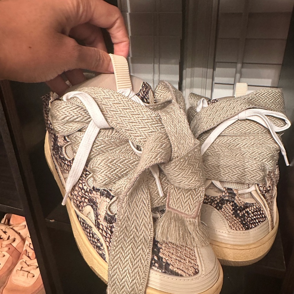 Stylish Beige and Brown Women's Sneakers